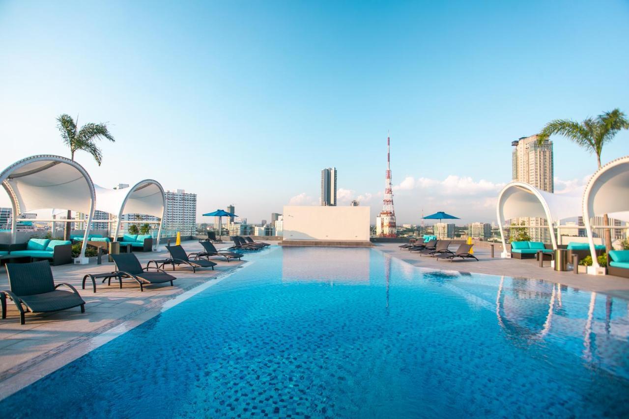 Luxent Hotel Кесон Сити Екстериор снимка